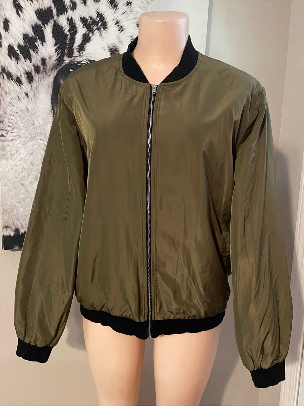 Kate Kasin Olive Green Bomber Jacket - Women's Zip Front Coat rib hem Large